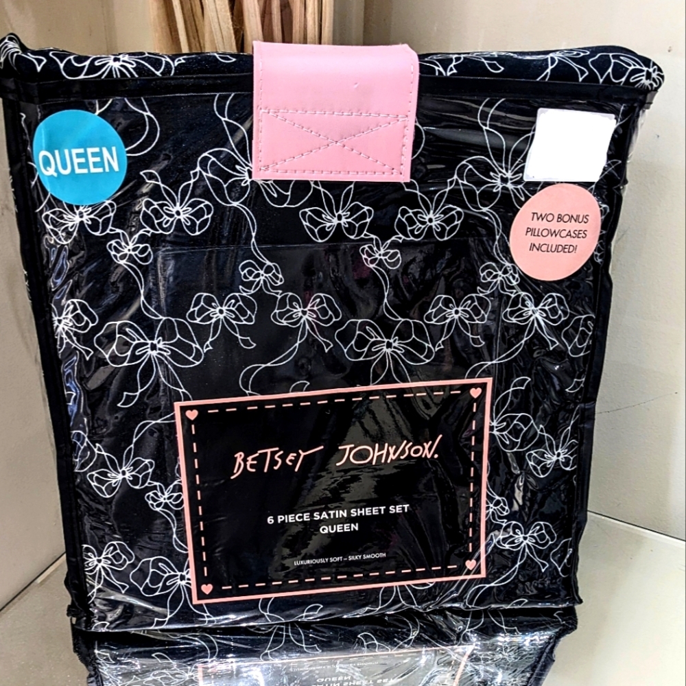New 6pc SATIN QUEEN Betsey Johnson Black White Ribbon Bows Sheet Set